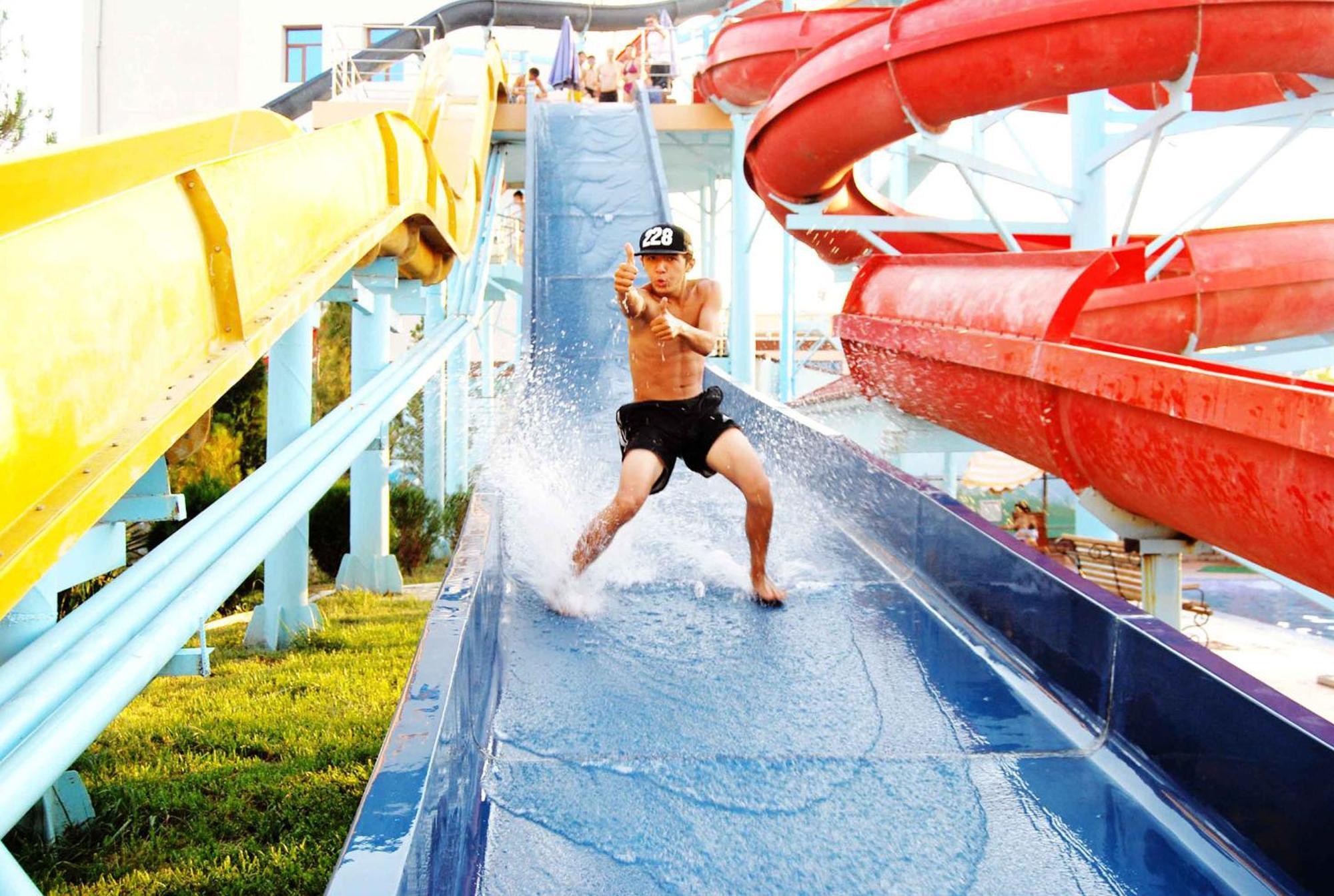 Golden Valley Hotel Tashkent Esterno foto