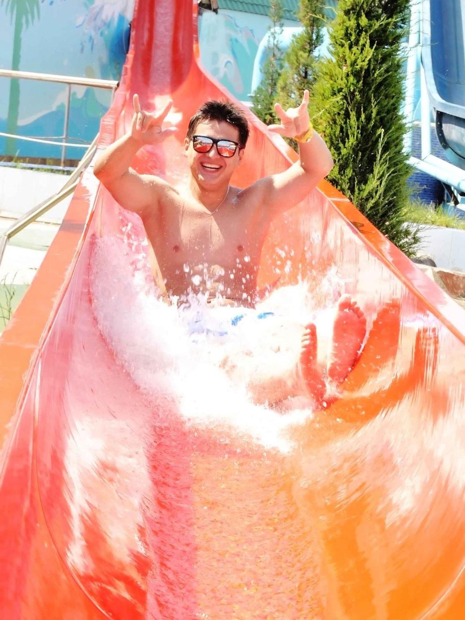 Golden Valley Hotel Tashkent Esterno foto