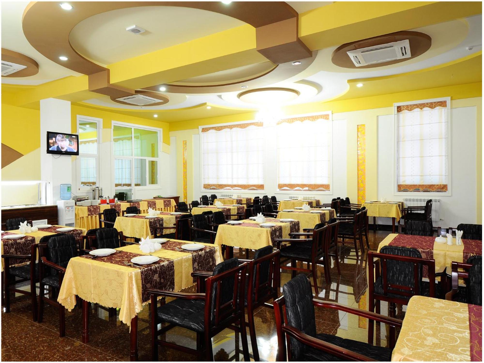 Golden Valley Hotel Tashkent Esterno foto
